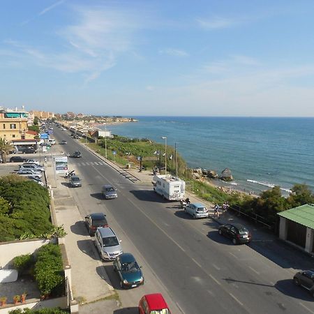 Hotel L'Approdo Anzio Ngoại thất bức ảnh