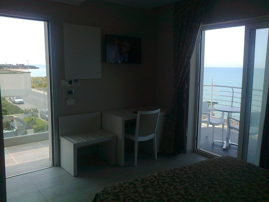 Hotel L'Approdo Anzio Phòng bức ảnh