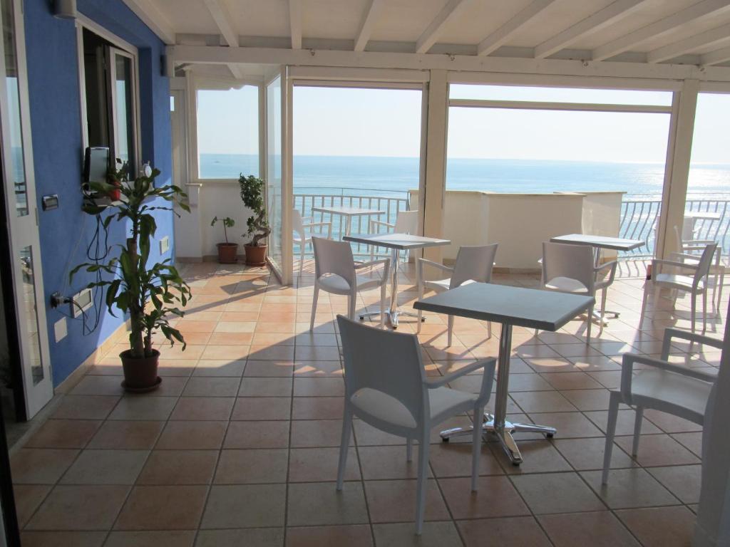 Hotel L'Approdo Anzio Ngoại thất bức ảnh