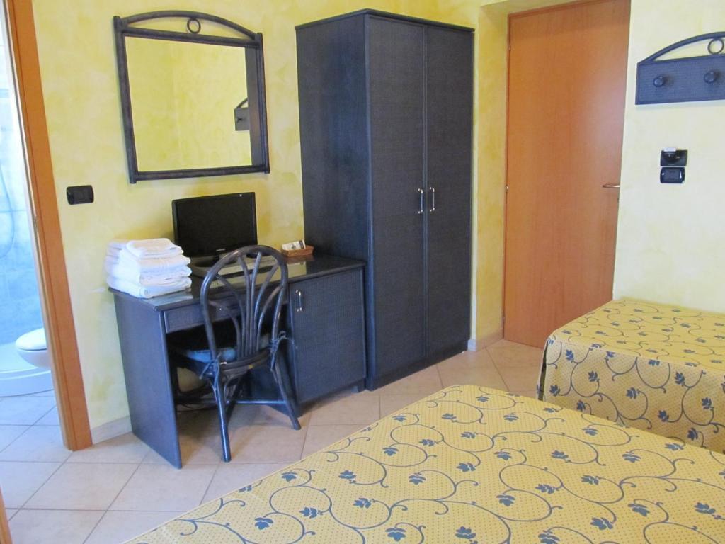 Hotel L'Approdo Anzio Phòng bức ảnh
